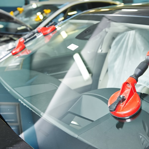 What auto glass service to contact when windshield is shattered  in Atlantic Beach